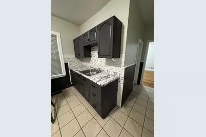 11 Lynn St #1, Chelsea, MA 02150 - Photo 4