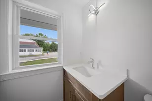106 Lock St, Nashua, NH 03064 - Photo 12