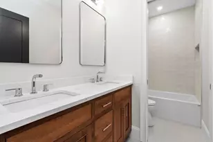 10 Central Ave, Newton, MA 02460 - Photo 22
