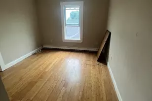 10 Rockdale Ave, Lowell, MA 01854 - Photo 26