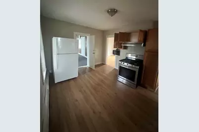 10 Rockdale Ave, Lowell, MA 01854 - Photo 20