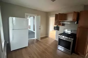 10 Rockdale Ave, Lowell, MA 01854 - Photo 20