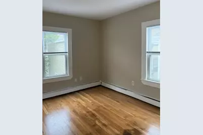 10 Rockdale Ave, Lowell, MA 01854 - Photo 22