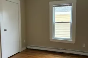 10 Rockdale Ave, Lowell, MA 01854 - Photo 16