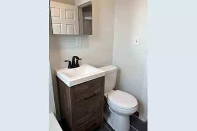 10 Rockdale Ave, Lowell, MA 01854 - Photo 34