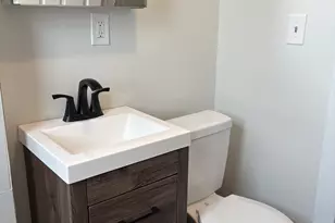 10 Rockdale Ave, Lowell, MA 01854 - Photo 34