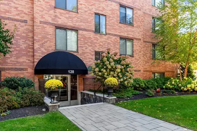 128 Pleasant St #303, Arlington, MA 02476 - Photo 2