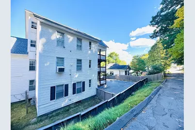 12 Foster St, Fitchburg, MA 01420 - Photo 6