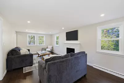 127 Crescent Pl, Hanson, MA 02341 - Photo 12