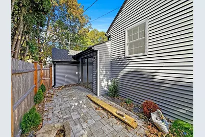 44 Shore Rd, Waltham, MA 02451 - Photo 36
