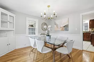 21 Curve St, Bedford, MA 01730 - Photo 14