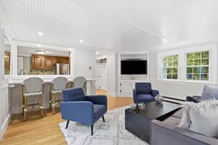 21 Curve St, Bedford, MA 01730 - Photo 6
