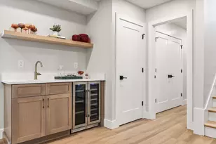 122 Woodruff Ave, Medford, MA 02155 - Photo 24