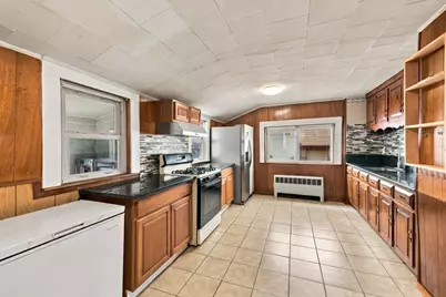 125 Maywood St, Worcester, MA 01603 - Photo 14