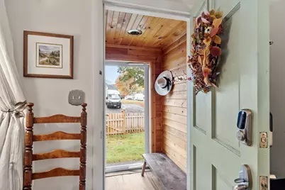 8 Grant St Ext, Framingham, MA 01702 - Photo 4