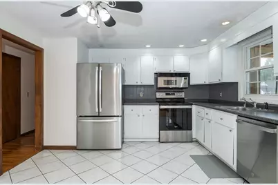 31 Towne Crest Drive, Stoneham, MA 02180 - Photo 16