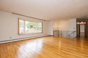 31 Towne Crest Dr, Stoneham, MA 02180 - Photo 10