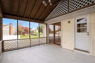 31 Towne Crest Dr, Stoneham, MA 02180 - Photo 38