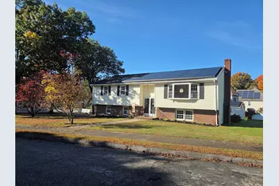 31 Towne Crest Drive, Stoneham, MA 02180 - Photo 2