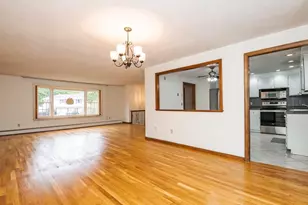 31 Towne Crest Dr, Stoneham, MA 02180 - Photo 16