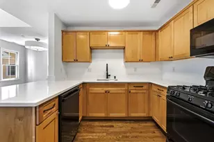 19 Russell Pl, Arlington, MA 02474 - Photo 6