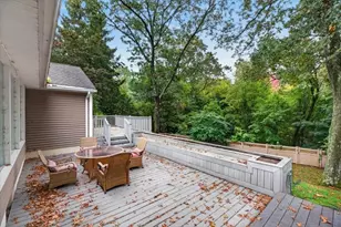 25 Ridgeway Cir, Springfield, MA 01118 - Photo 28