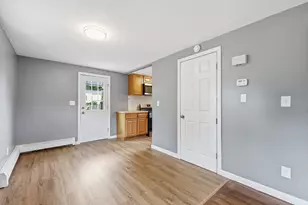 93 Balboa Dr, Springfield, MA 01119 - Photo 8