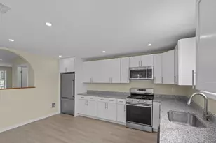 25 Lebanon St, Fall River, MA 02723 - Photo 2
