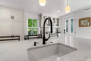 6 Washington Ave, Provincetown, MA 02657 - Photo 16