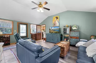 548 Plymouth St, East Bridgewater, MA 02333 - Photo 18