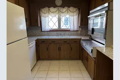 41 Reed Street, Agawam, MA 01001 - Photo 10