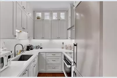 461 Beacon St #1, Boston, MA 02115 - Photo 2