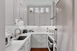 461 Beacon St, Boston, MA 02115 - Photo 2