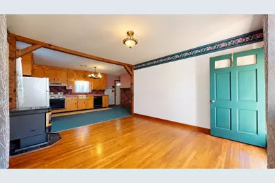 16 Clinton St, Dartmouth, MA 02748 - Photo 6