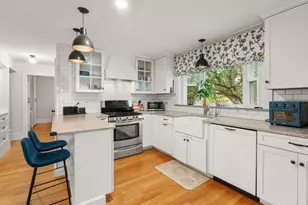 519 Kirby St, New Bedford, MA 02740 - Photo 12