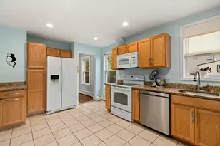26 Archer St, Lynn, MA 01902 - Photo 6