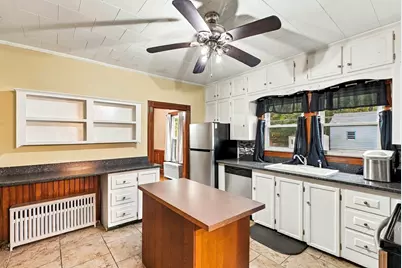 34 Joyce St, Webster, MA 01570 - Photo 8