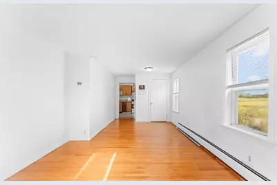 576 Sea St, Quincy, MA 02169 - Photo 2