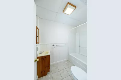 50 Pleasant St, Barre, MA 01005 - Photo 16
