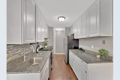 22 Shrewsbury Green Dr #I, Shrewsbury, MA 01545 - Photo 2