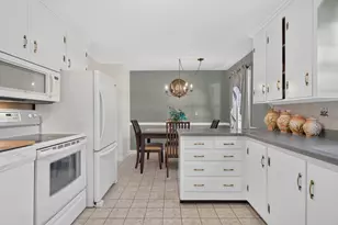 68 Harman Ave, Seekonk, MA 02771 - Photo 8