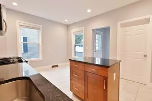 13 Hartwell St, Waltham, MA 02453 - Photo 10