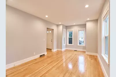 13 Hartwell St #1, Waltham, MA 02453 - Photo 2