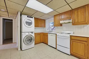 258 Dunbar St, Taunton, MA 02780 - Photo 32