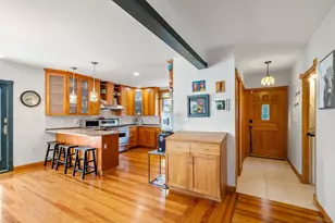 17 Connecticut Ave, Blackstone, MA 01504 - Photo 10