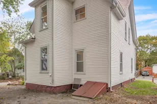 58 Clinton St, Brockton, MA 02302 - Photo 28