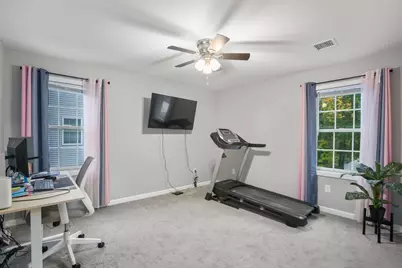 7 Snowden St, Springfield, MA 01119 - Photo 26