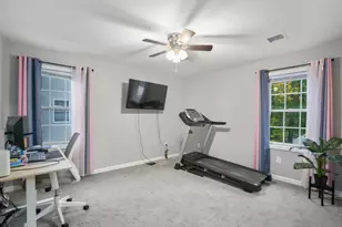 7 Snowden St, Springfield, MA 01119 - Photo 26