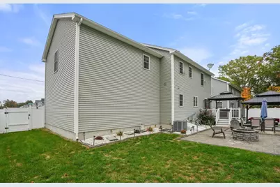 7 Snowden St, Springfield, MA 01119 - Photo 38