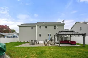 7 Snowden St, Springfield, MA 01119 - Photo 34